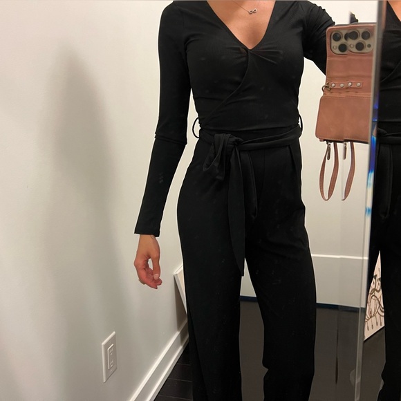 One piece romper from pretty little thing - Picture 5 of 5